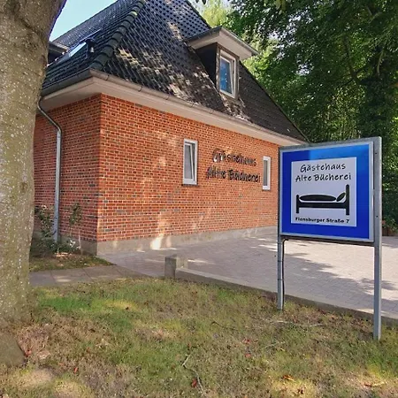 Gaestehaus Alte Buecherei Mittelangeln